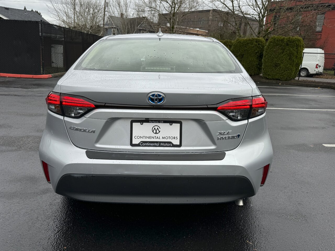 2024 Toyota Corolla Hybrid XLE 53/46 MPG   - Photo 9 - Portland, OR 97211