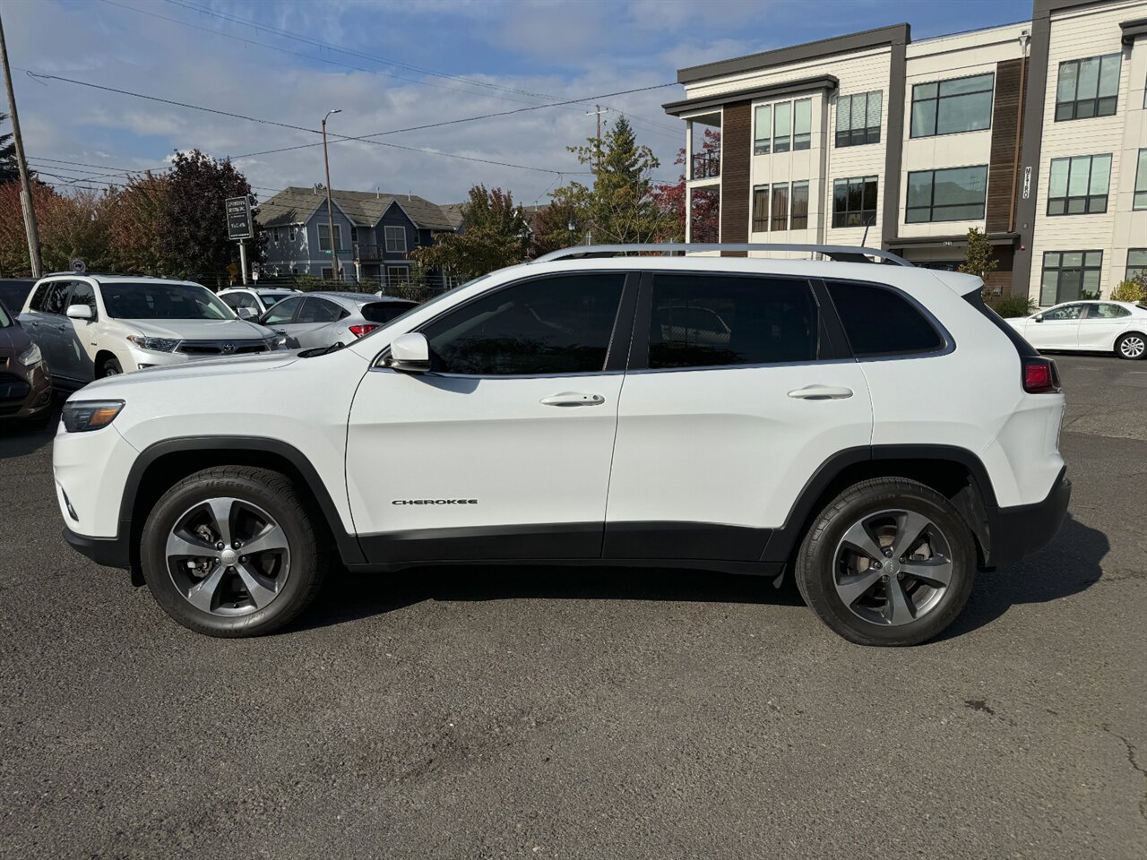 2019 Jeep Cherokee Limited 4X4 BLIND SPOT LEATHER   - Photo 3 - Portland, OR 97211