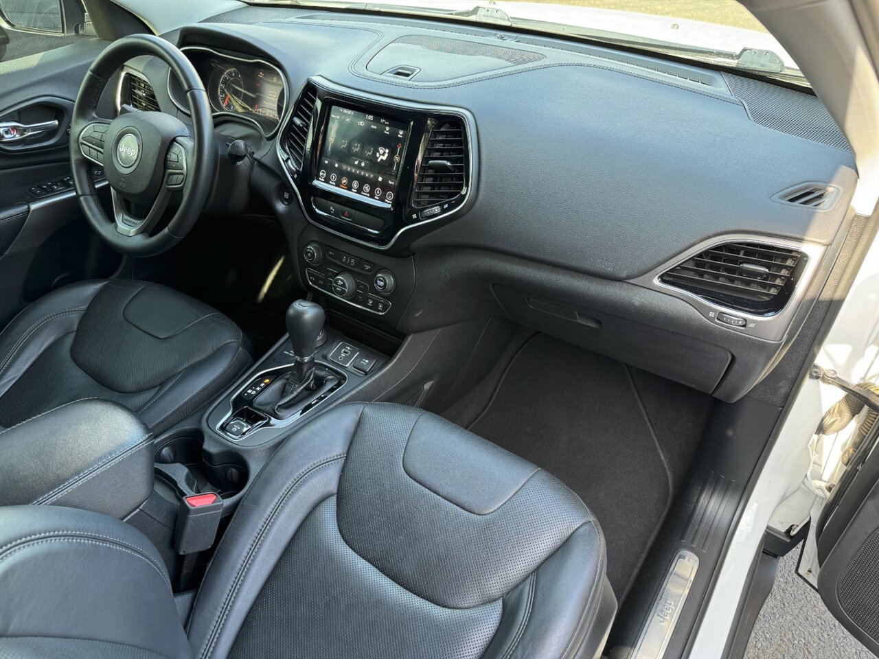 2019 Jeep Cherokee Limited 4X4 BLIND SPOT LEATHER   - Photo 19 - Portland, OR 97211