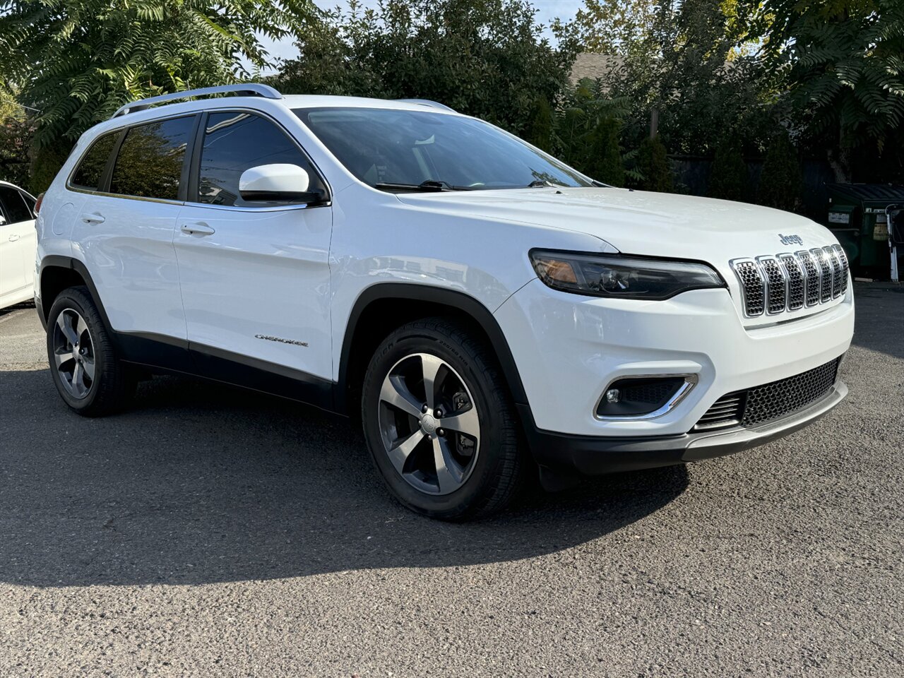 2019 Jeep Cherokee Limited 4X4 BLIND SPOT LEATHER   - Photo 5 - Portland, OR 97211