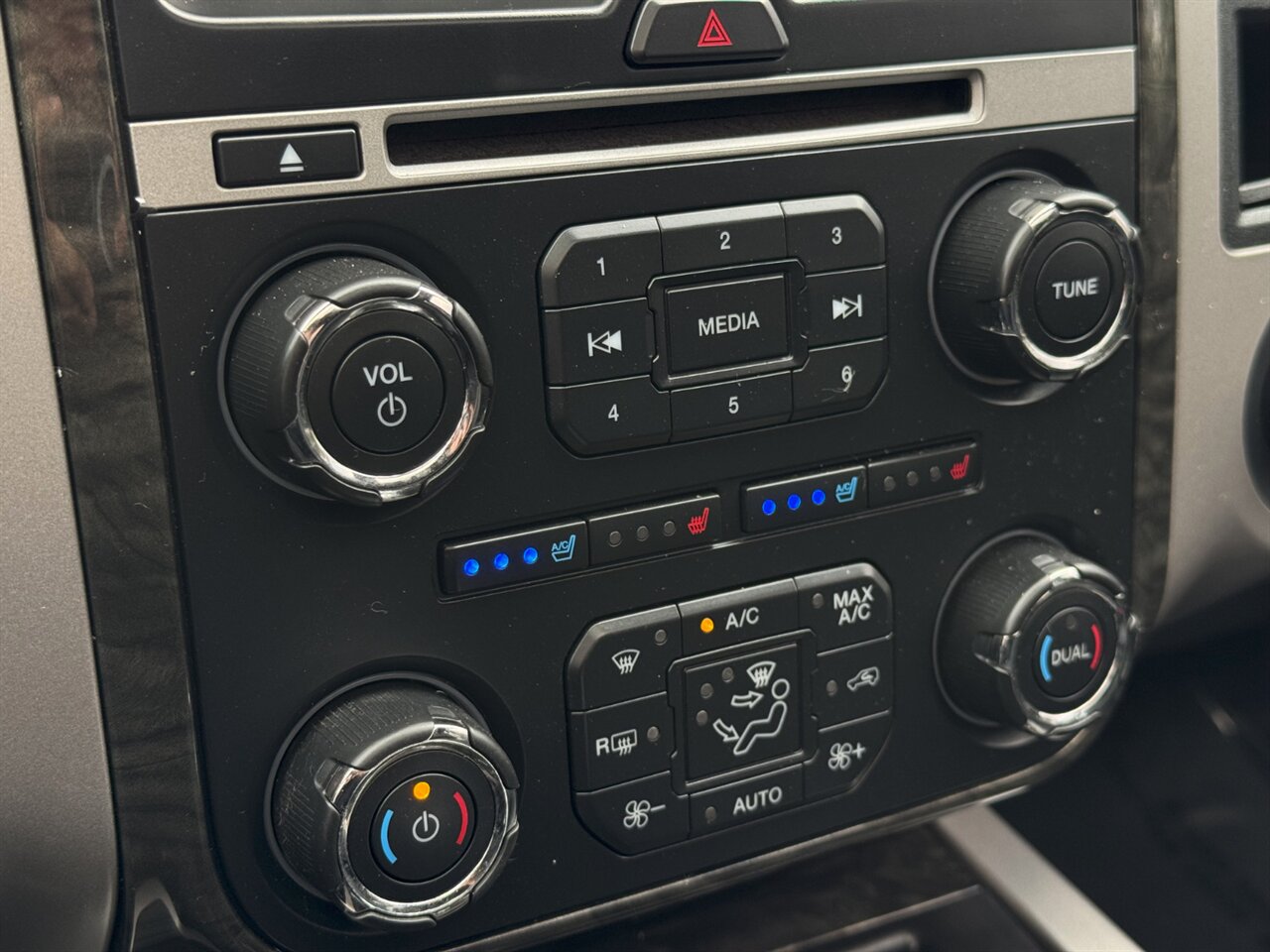 2017 Ford Expedition Limited 4x4 ECOBOOST APPLE CARPLAY - Photo 34 - Portland, OR 97211