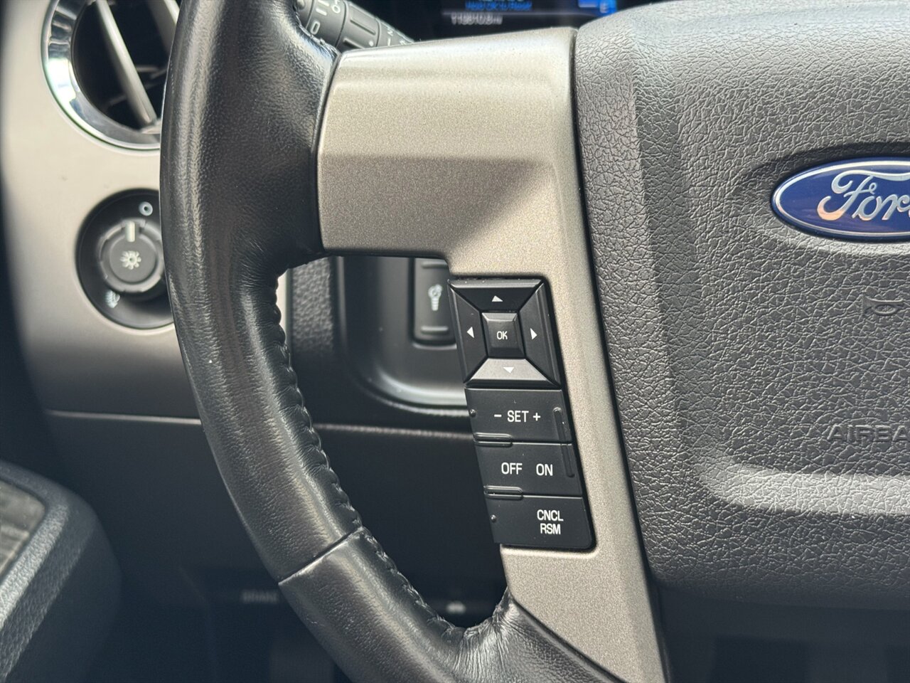2017 Ford Expedition Limited 4x4 ECOBOOST APPLE CARPLAY - Photo 29 - Portland, OR 97211