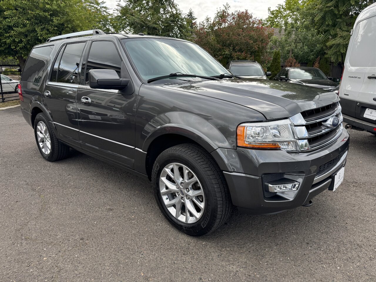 2017 Ford Expedition Limited 4x4 ECOBOOST APPLE CARPLAY - Photo 6 - Portland, OR 97211
