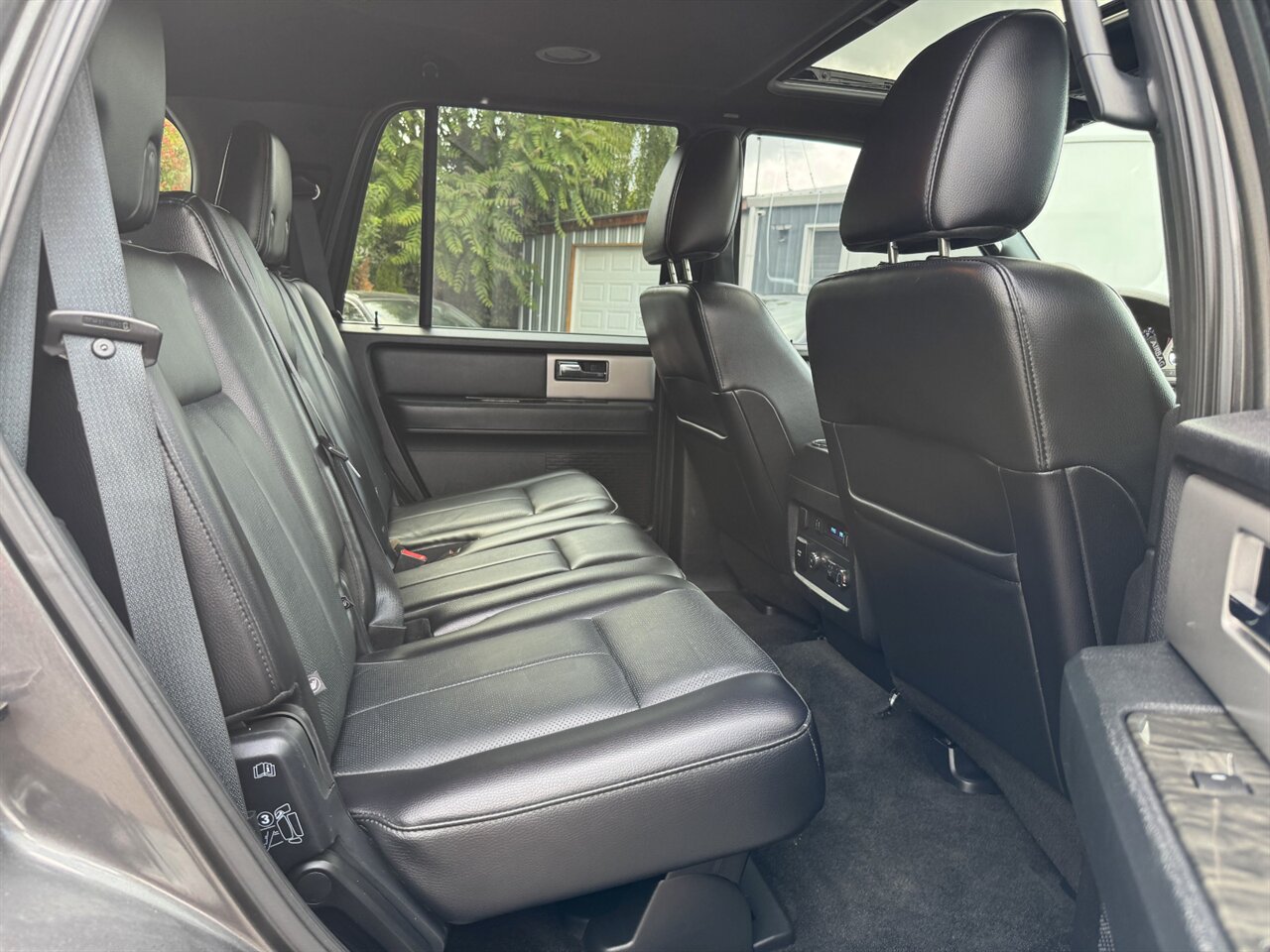 2017 Ford Expedition Limited 4x4 ECOBOOST APPLE CARPLAY - Photo 21 - Portland, OR 97211