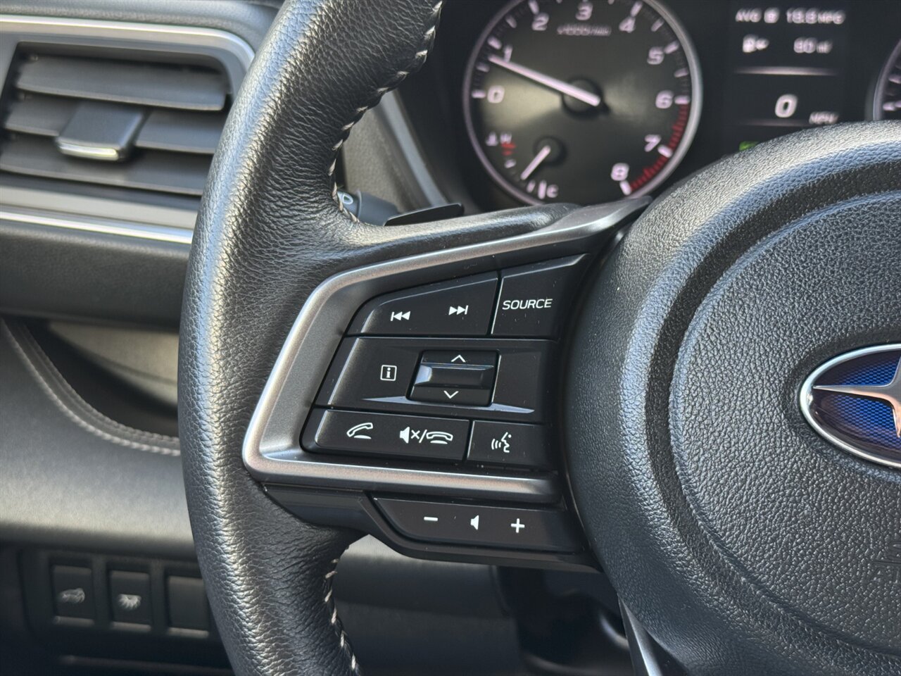 2024 Subaru Ascent Limited 8-Passenger LOADED   - Photo 30 - Portland, OR 97211