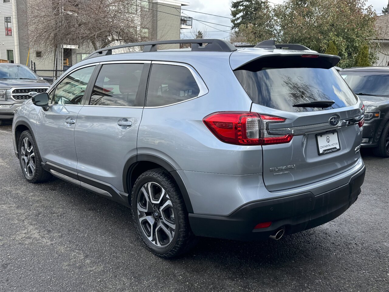 2024 Subaru Ascent Limited 8-Passenger LOADED   - Photo 10 - Portland, OR 97211
