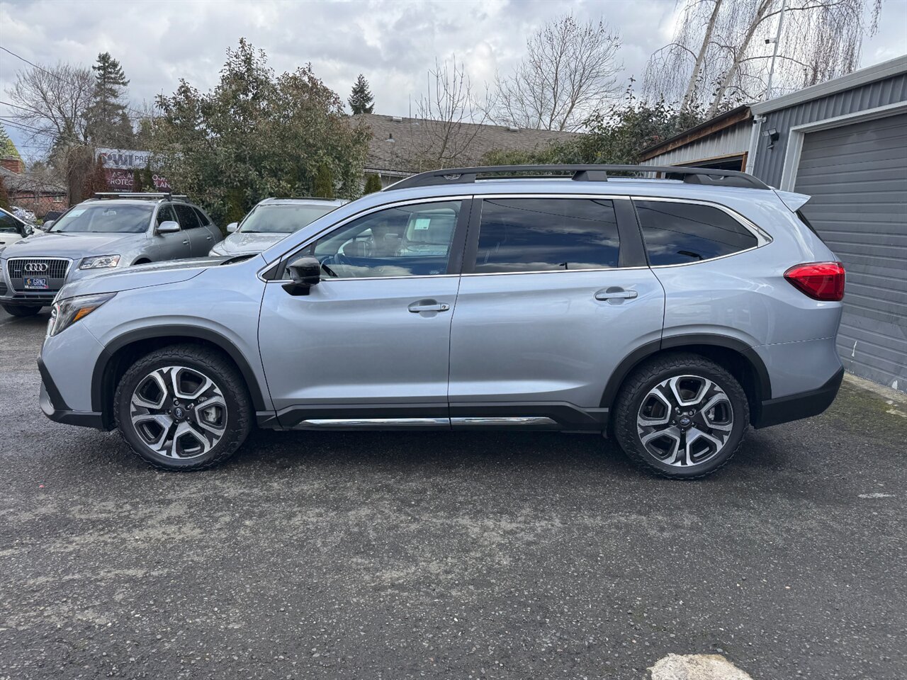 2024 Subaru Ascent Limited 8-Passenger LOADED   - Photo 4 - Portland, OR 97211