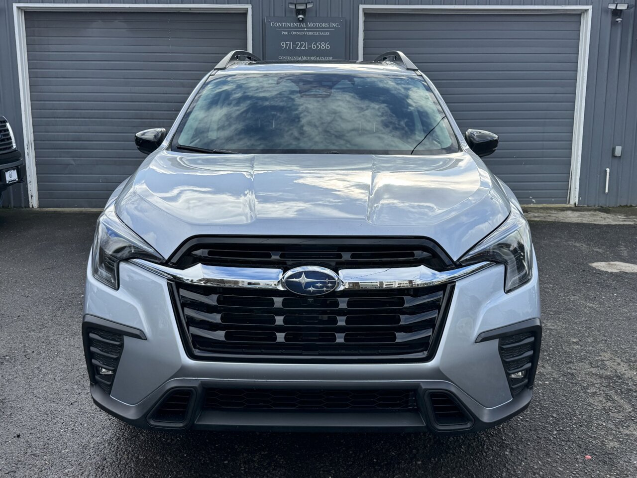 2024 Subaru Ascent Limited 8-Passenger LOADED   - Photo 5 - Portland, OR 97211