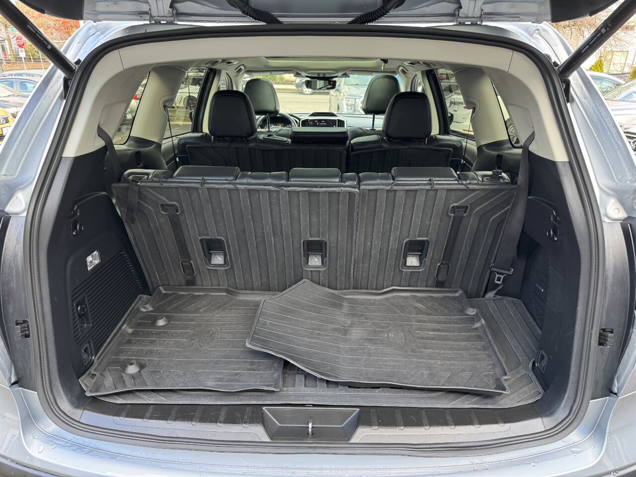 2024 Subaru Ascent Limited 8-Passenger LOADED   - Photo 17 - Portland, OR 97211