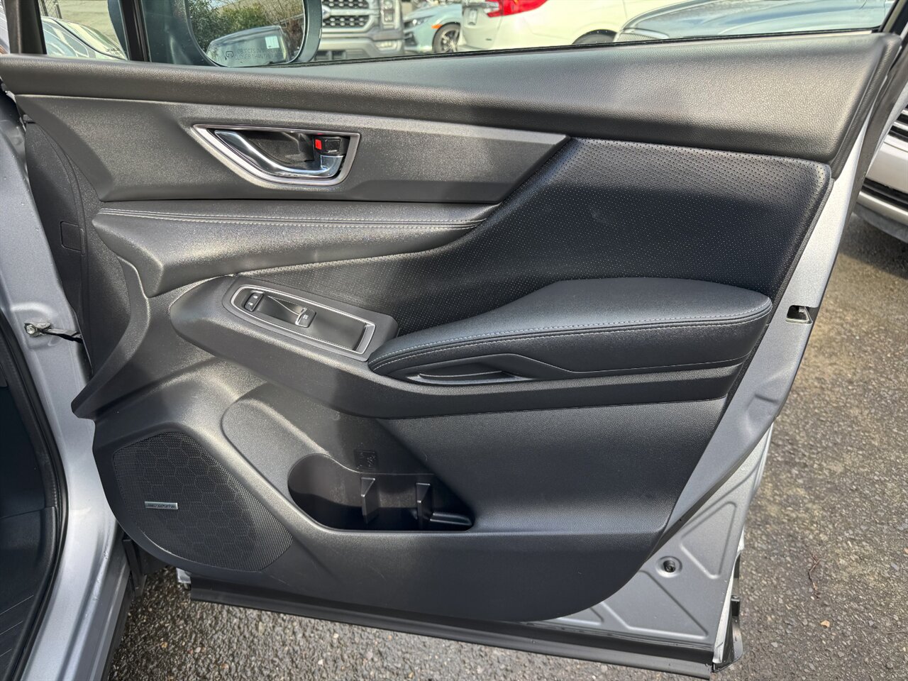 2024 Subaru Ascent Limited 8-Passenger LOADED   - Photo 23 - Portland, OR 97211