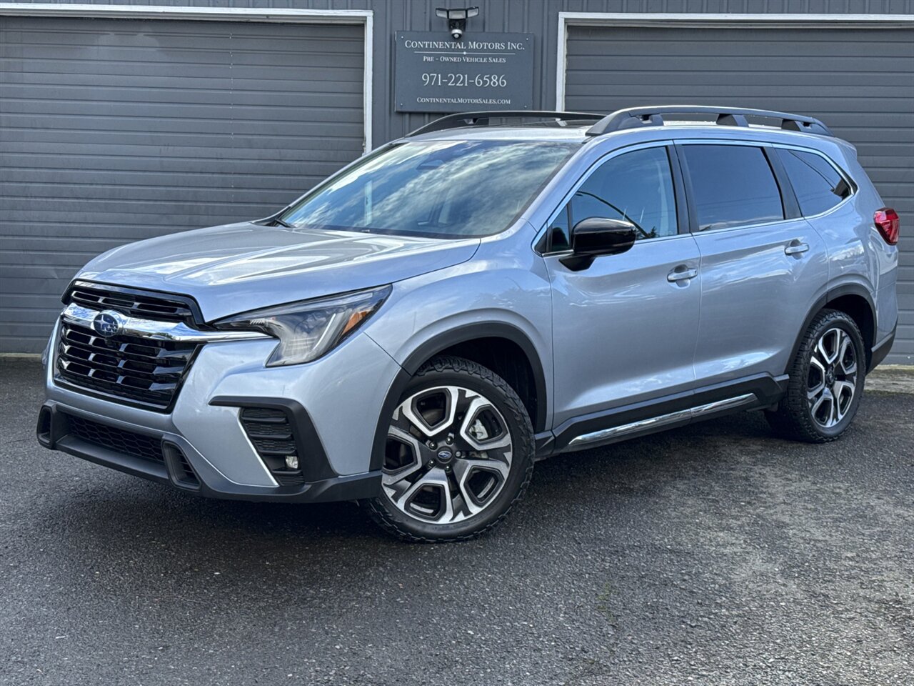 2024 Subaru Ascent Limited 8-Passenger LOADED   - Photo 1 - Portland, OR 97211