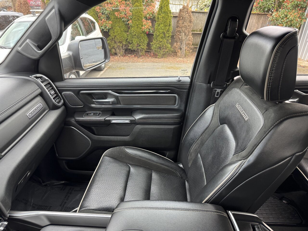 2022 RAM 1500 Laramie 4WD   - Photo 28 - Portland, OR 97211