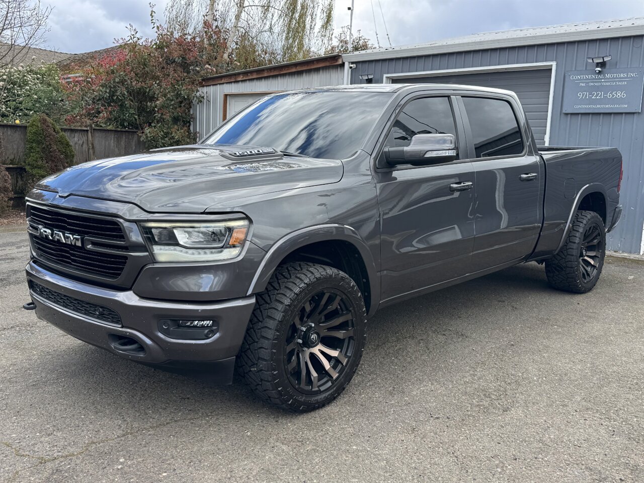 2022 RAM 1500 Laramie 4WD   - Photo 3 - Portland, OR 97211