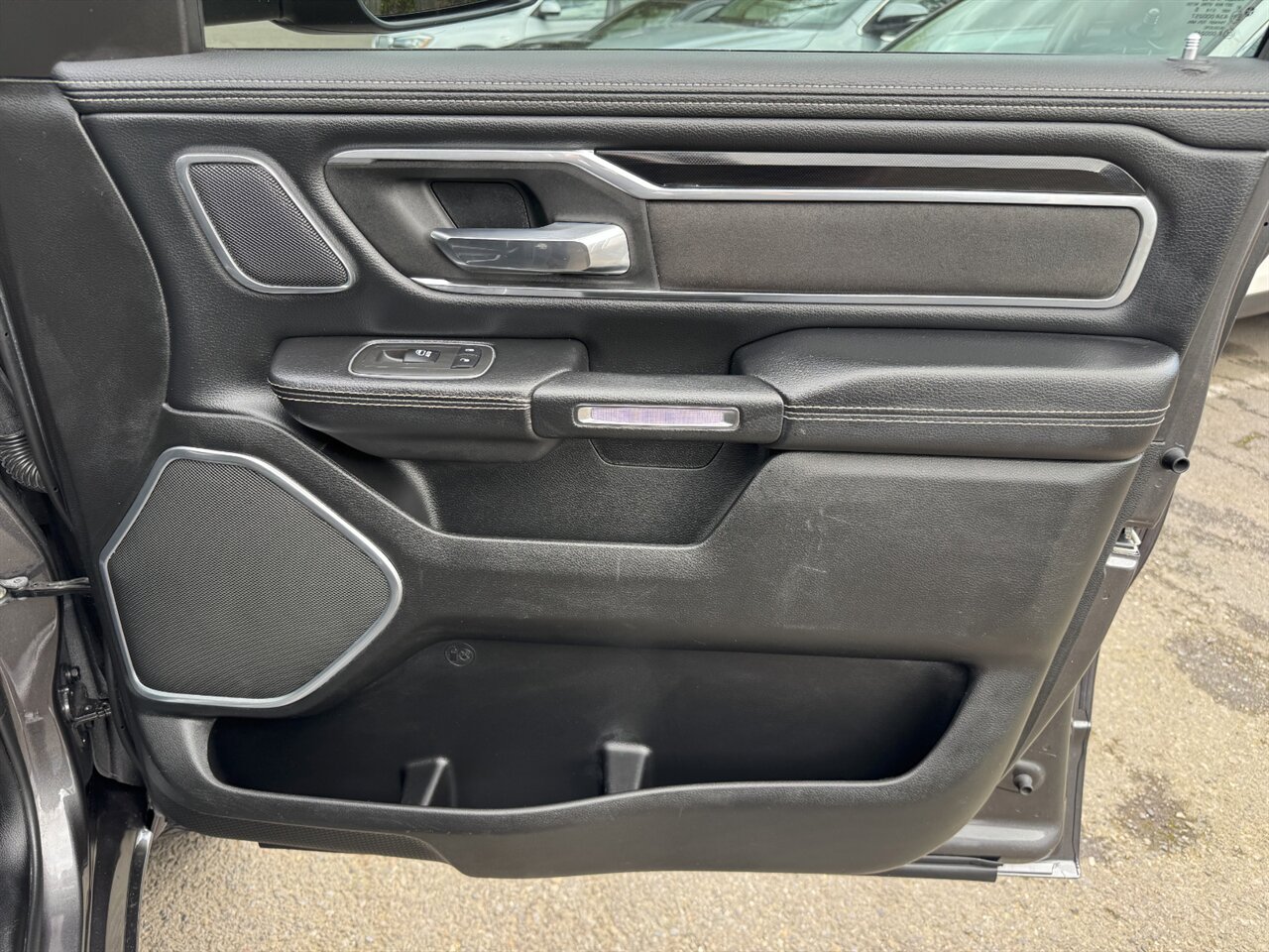 2022 RAM 1500 Laramie 4WD   - Photo 20 - Portland, OR 97211