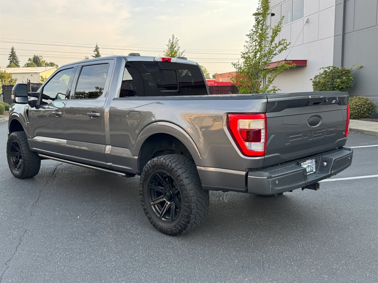 2021 Ford F-150 Lariat HYBRID LEVELED LOADED - Photo 10 - Portland, OR 97211
