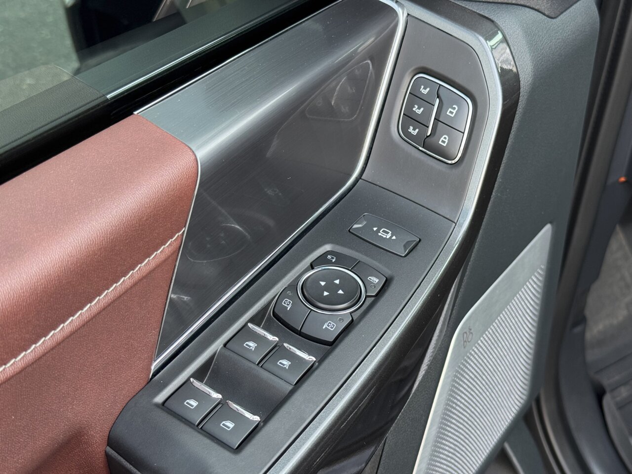 2021 Ford F-150 Lariat HYBRID LEVELED LOADED - Photo 21 - Portland, OR 97211