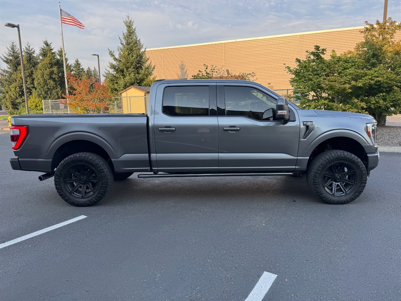 2021 Ford F-150 Lariat HYBRID LEVELED LOADED - Photo 7 - Portland, OR 97211