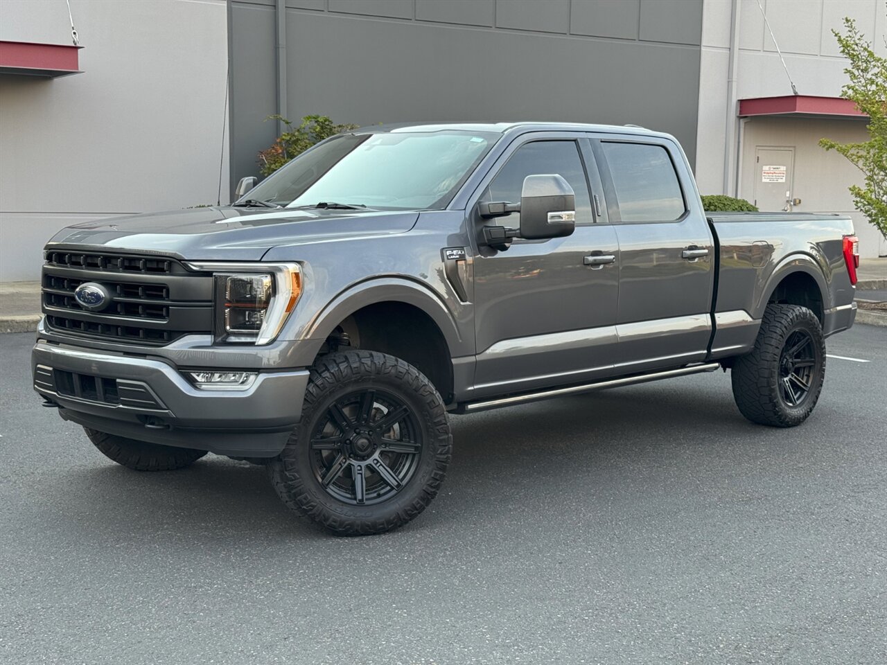 2021 Ford F-150 Lariat HYBRID LEVELED LOADED - Photo 1 - Portland, OR 97211