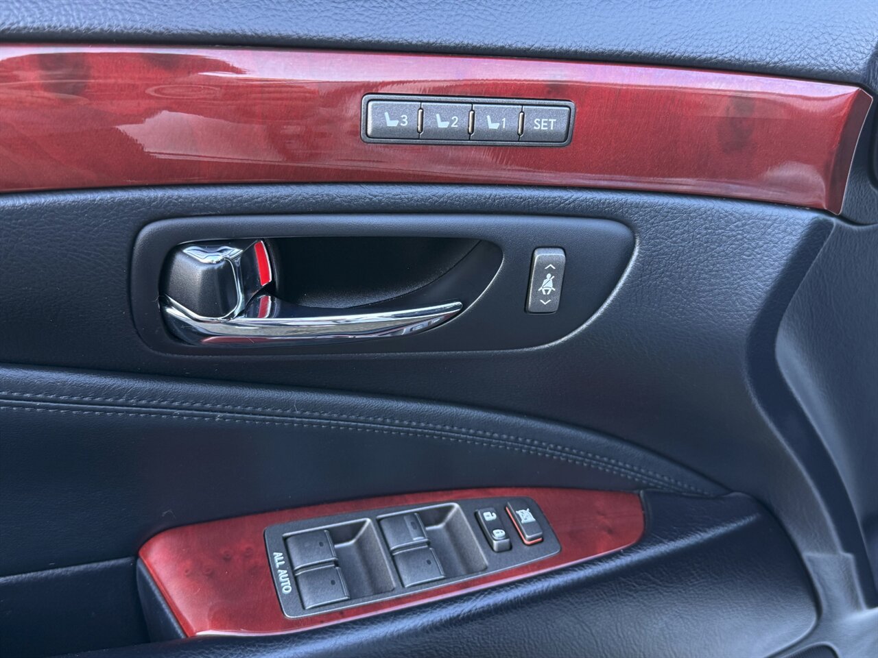 2012 Lexus LS 460 AWD ADAPTIVE CRUISE MARK LEVINSON   - Photo 22 - Portland, OR 97211