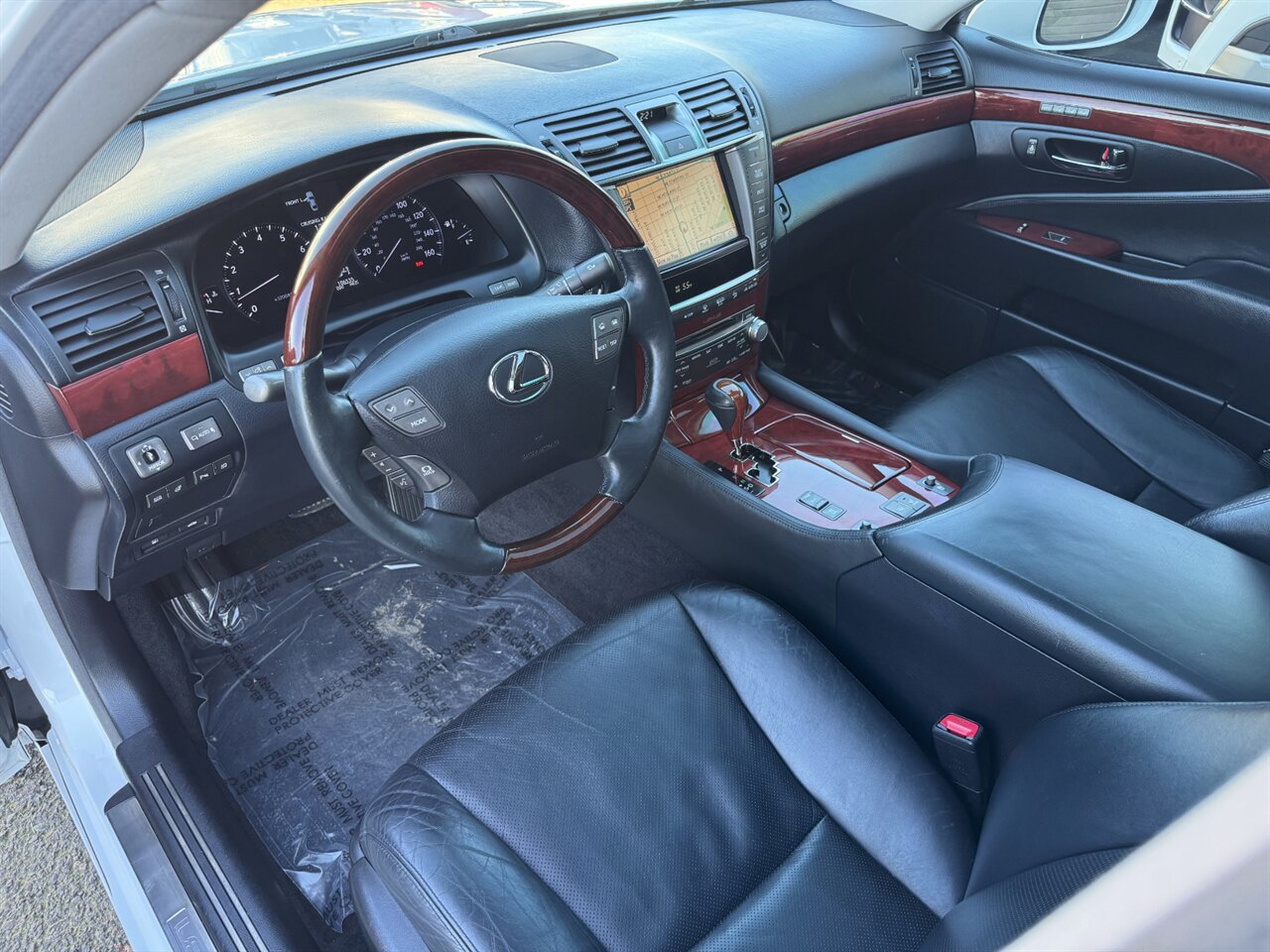 2012 Lexus LS 460 AWD ADAPTIVE CRUISE MARK LEVINSON   - Photo 2 - Portland, OR 97211