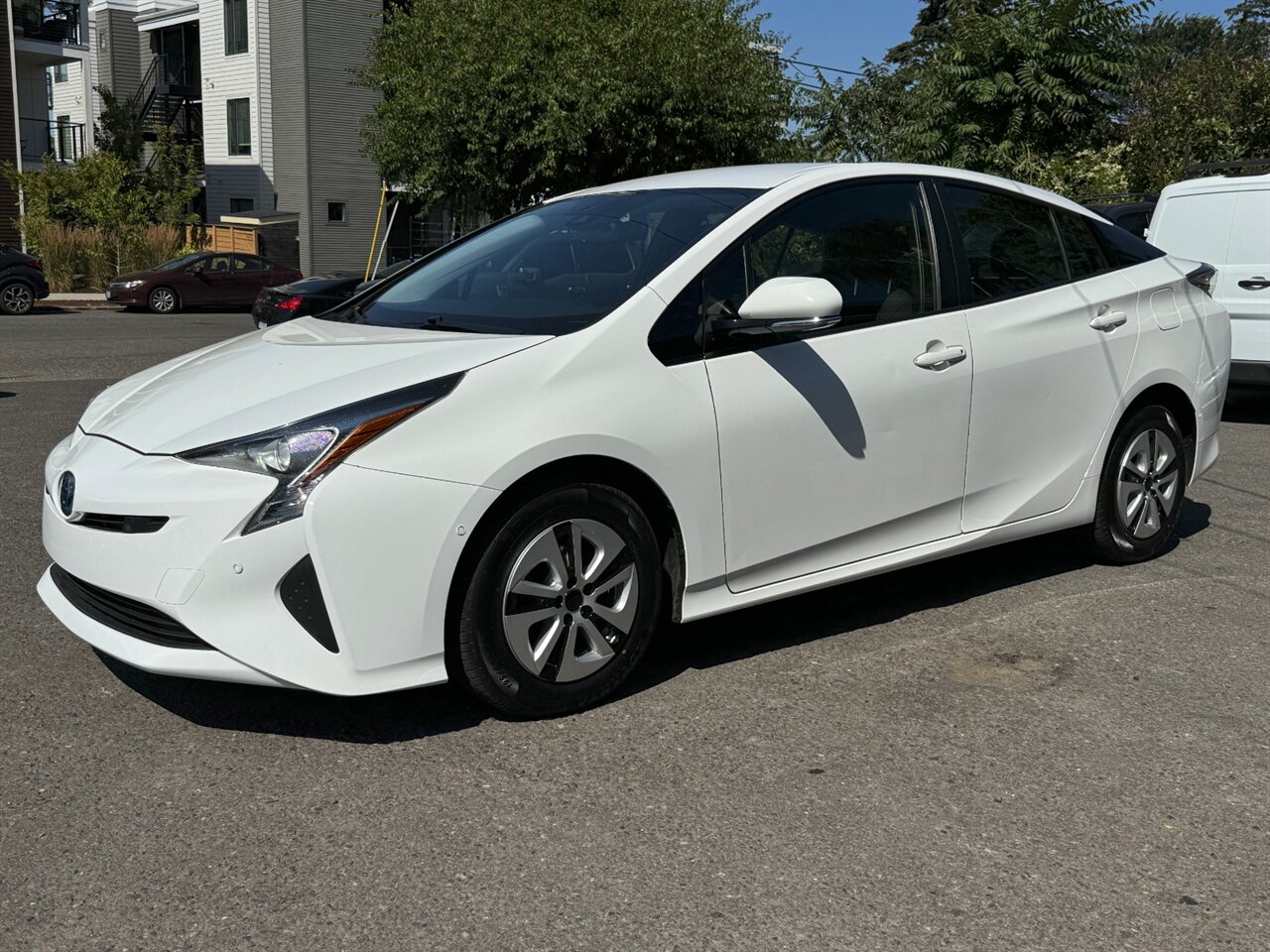 2018 Toyota Prius Three 50MPG ADAPTIVE CRUISE CONTROL BLIS   - Photo 1 - Portland, OR 97211