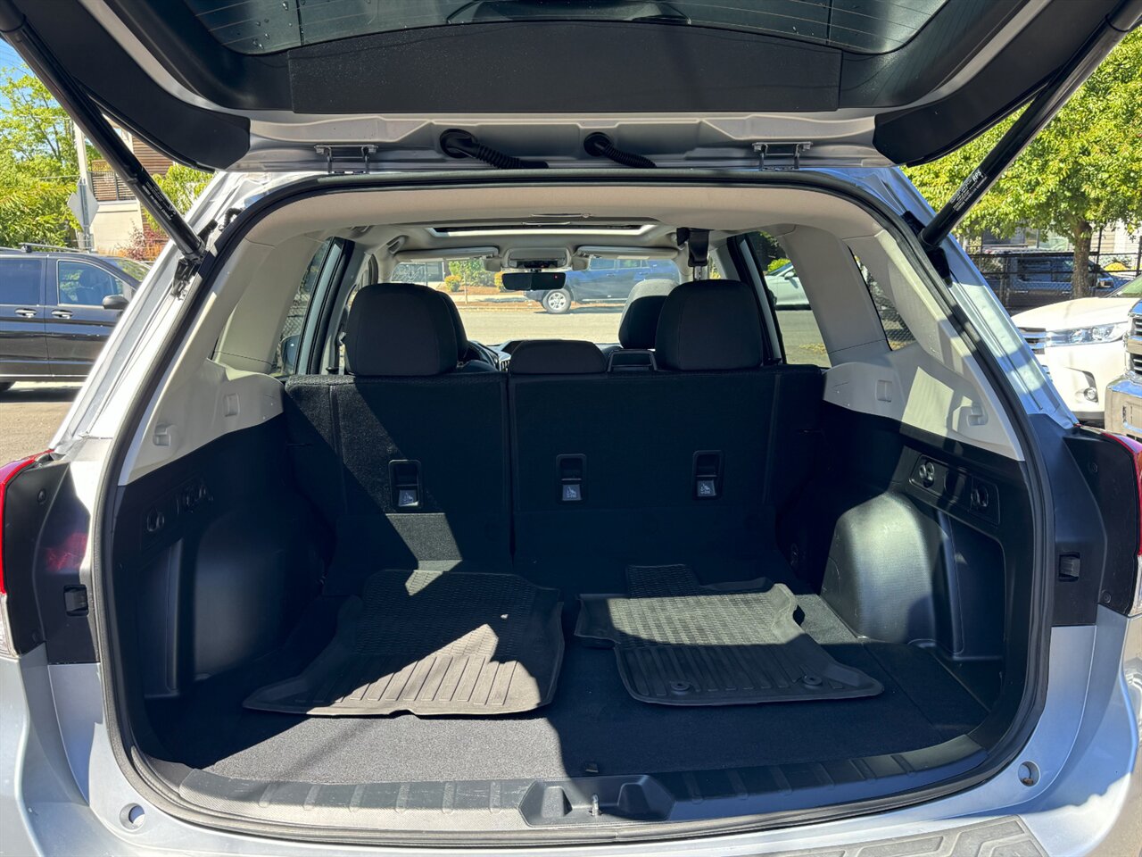 2021 Subaru Forester Premium ADAPTIVE CRUISE   - Photo 14 - Portland, OR 97211