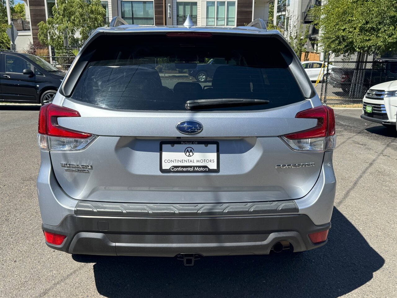 2021 Subaru Forester Premium ADAPTIVE CRUISE   - Photo 8 - Portland, OR 97211