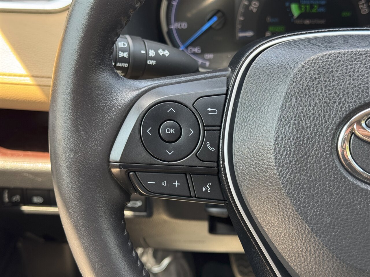 2019 Toyota RAV4 Hybrid Limited AWD HYBRID ADAPTIVE CRUISE   - Photo 24 - Portland, OR 97211