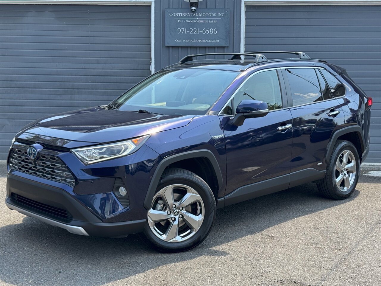2019 Toyota RAV4 Hybrid Limited AWD HYBRID ADAPTIVE CRUISE   - Photo 1 - Portland, OR 97211