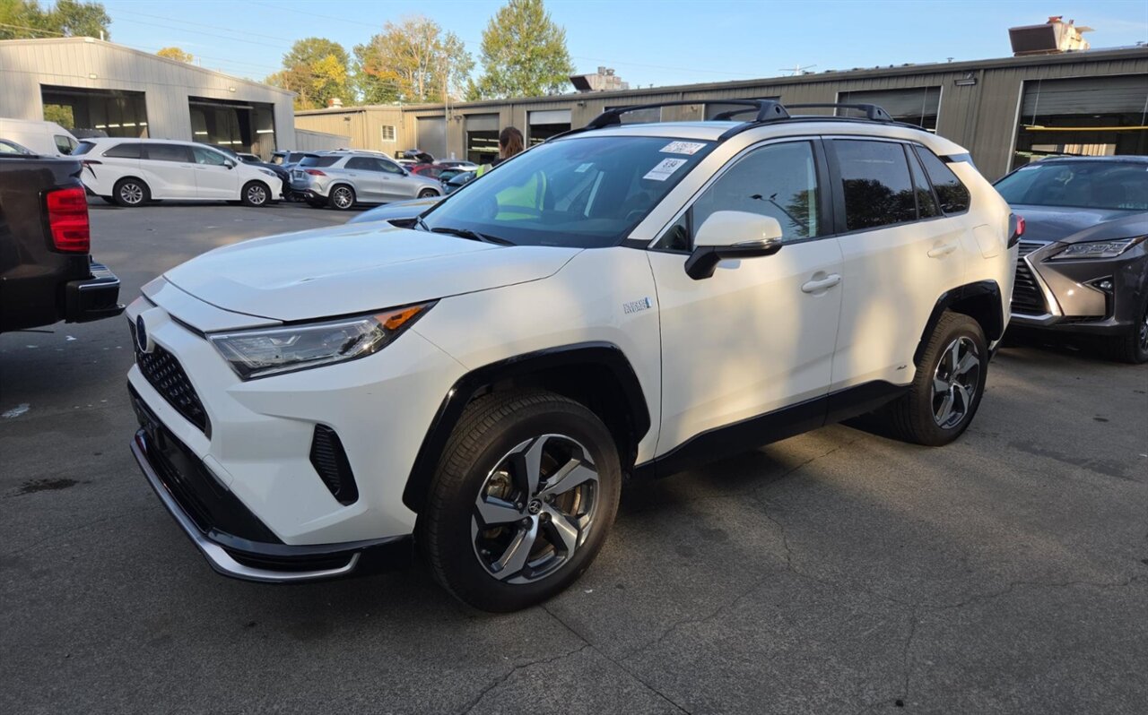 2021 Toyota RAV4 Prime SE AWD - 2500$ EV REBATE - Photo 1 - Portland, OR 97211