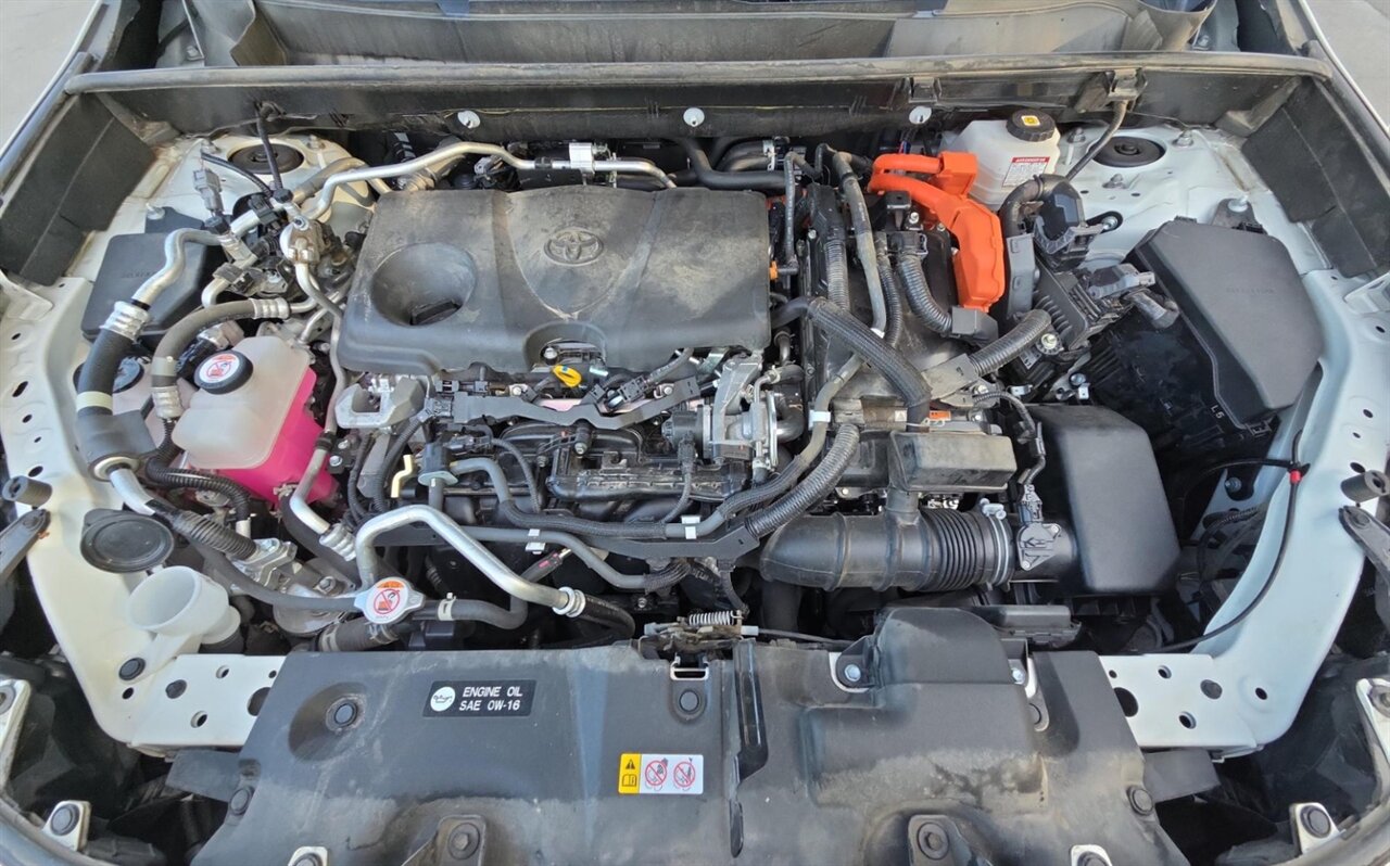 2021 Toyota RAV4 Prime SE AWD - 2500$ EV REBATE - Photo 8 - Portland, OR 97211