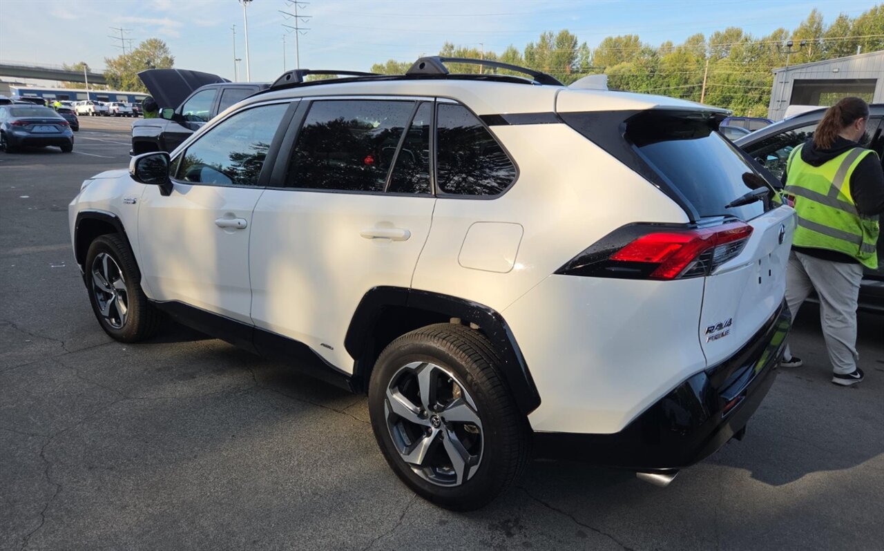 2021 Toyota RAV4 Prime SE AWD - 2500$ EV REBATE - Photo 5 - Portland, OR 97211