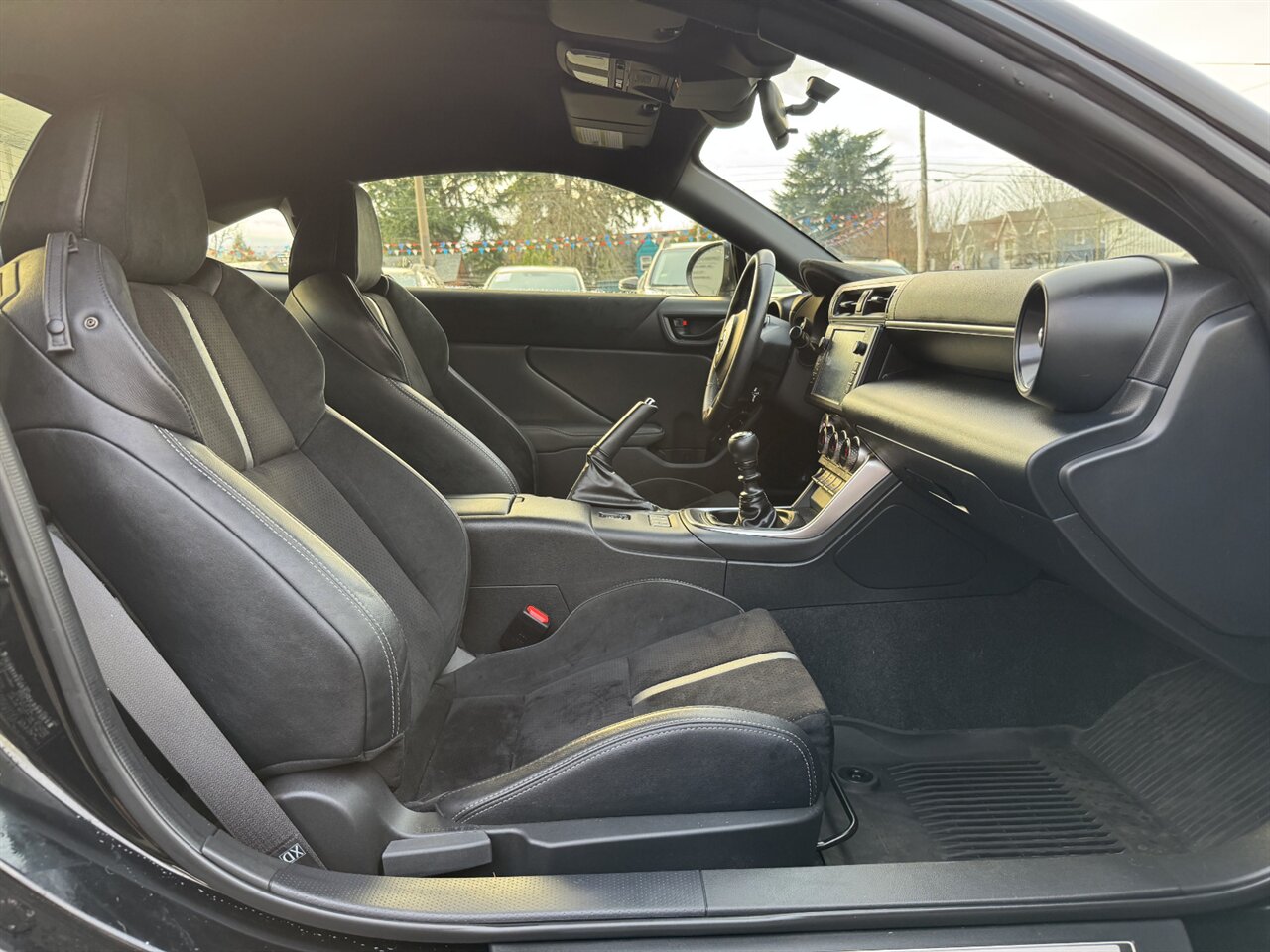 2024 Toyota GR86 Premium - Photo 17 - Portland, OR 97211