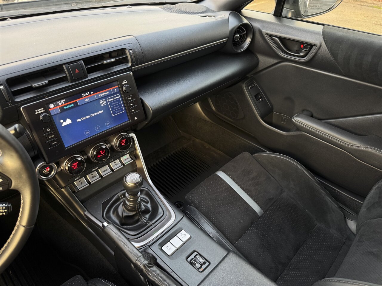 2024 Toyota GR86 Premium - Photo 23 - Portland, OR 97211