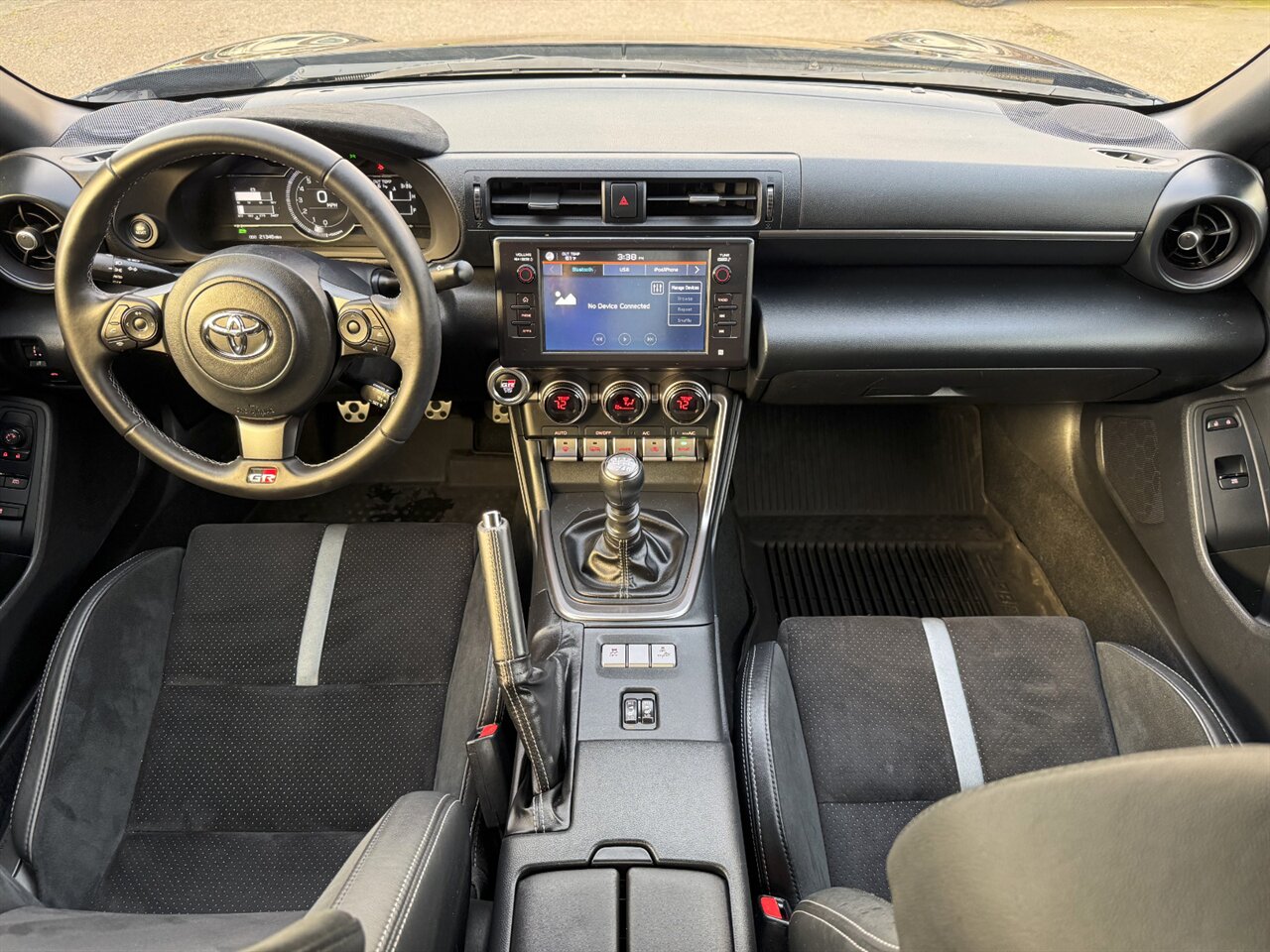 2024 Toyota GR86 Premium - Photo 13 - Portland, OR 97211