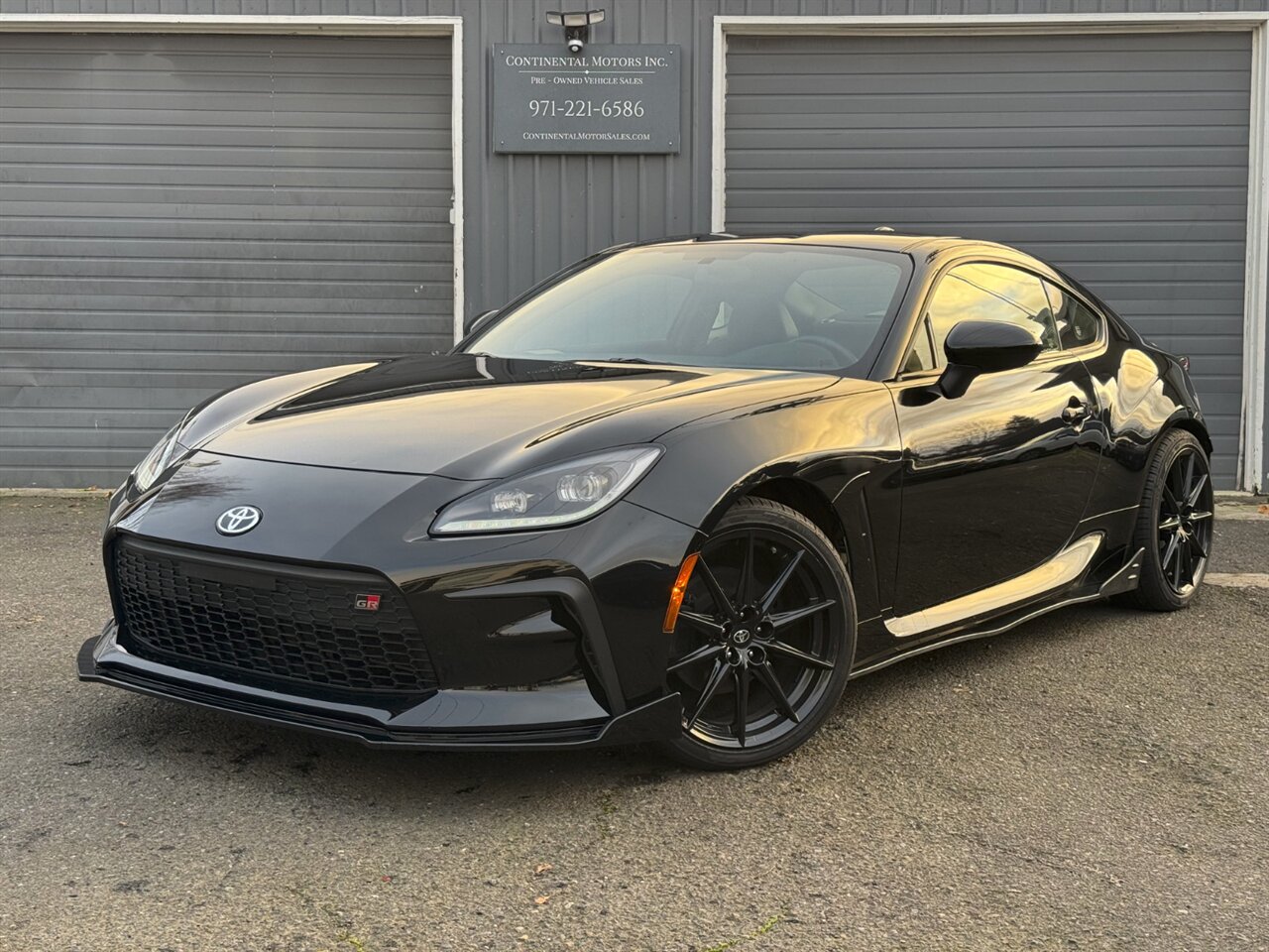 2024 Toyota GR86 Premium - Photo 1 - Portland, OR 97211