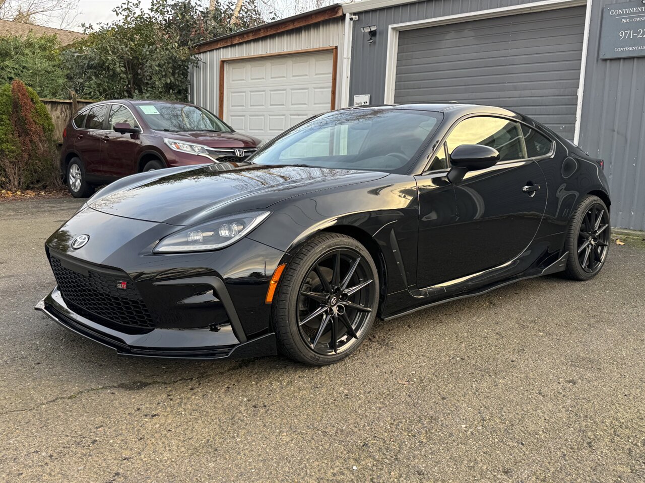 2024 Toyota GR86 Premium - Photo 3 - Portland, OR 97211