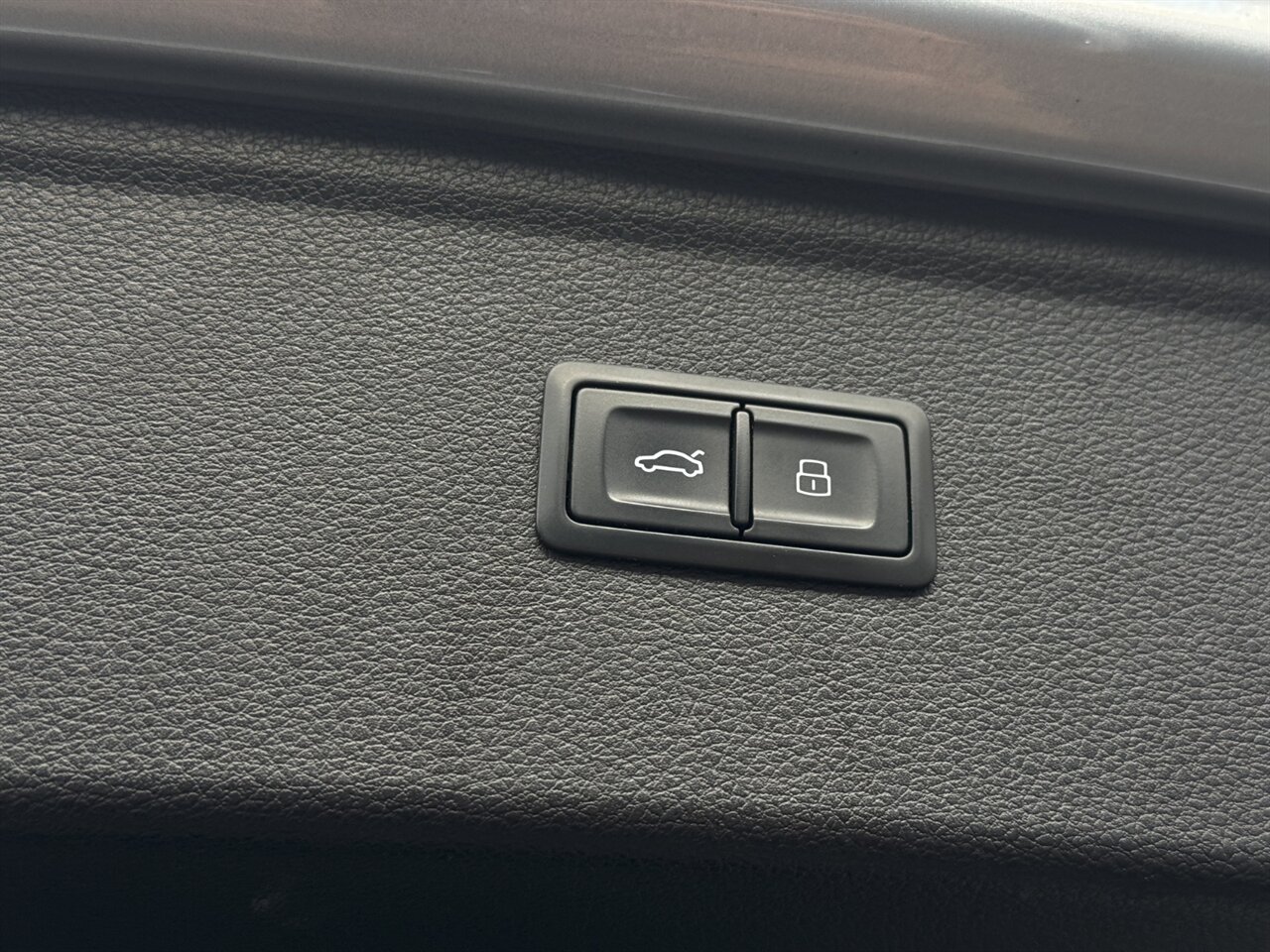 2018 Audi SQ5 3.0T quattro Premium Plus - Photo 17 - Portland, OR 97211