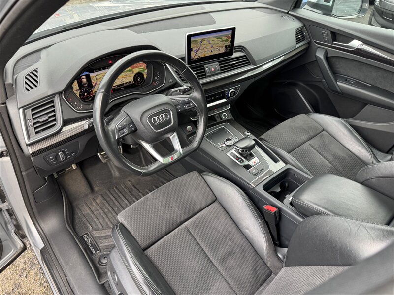 2018 Audi SQ5 3.0T quattro Premium Plus  