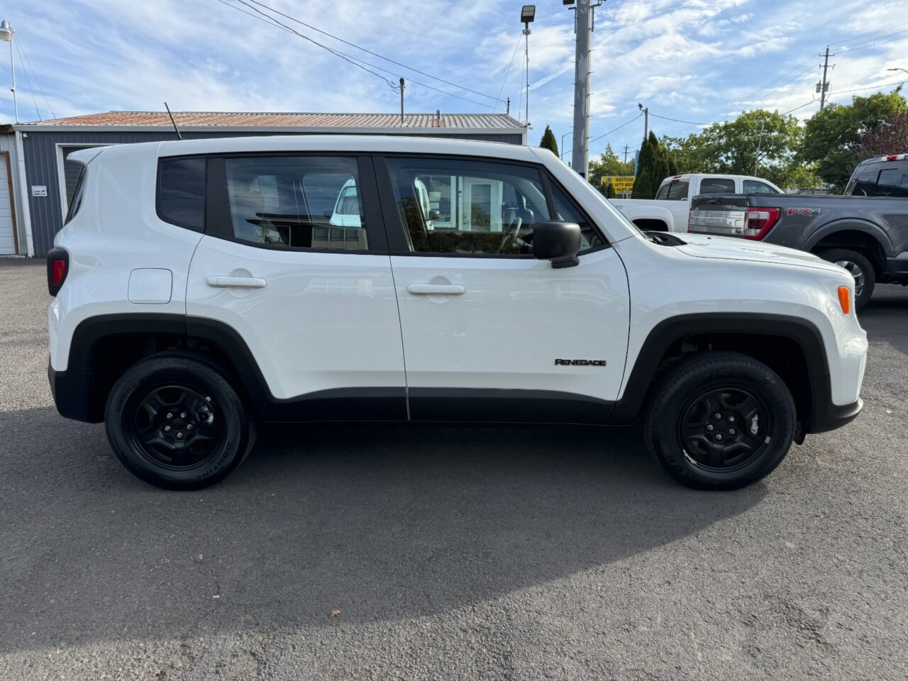 2022 Jeep Renegade Sport 4X4 BACKUP CAMERA ONLY 6K MILES   - Photo 6 - Portland, OR 97211