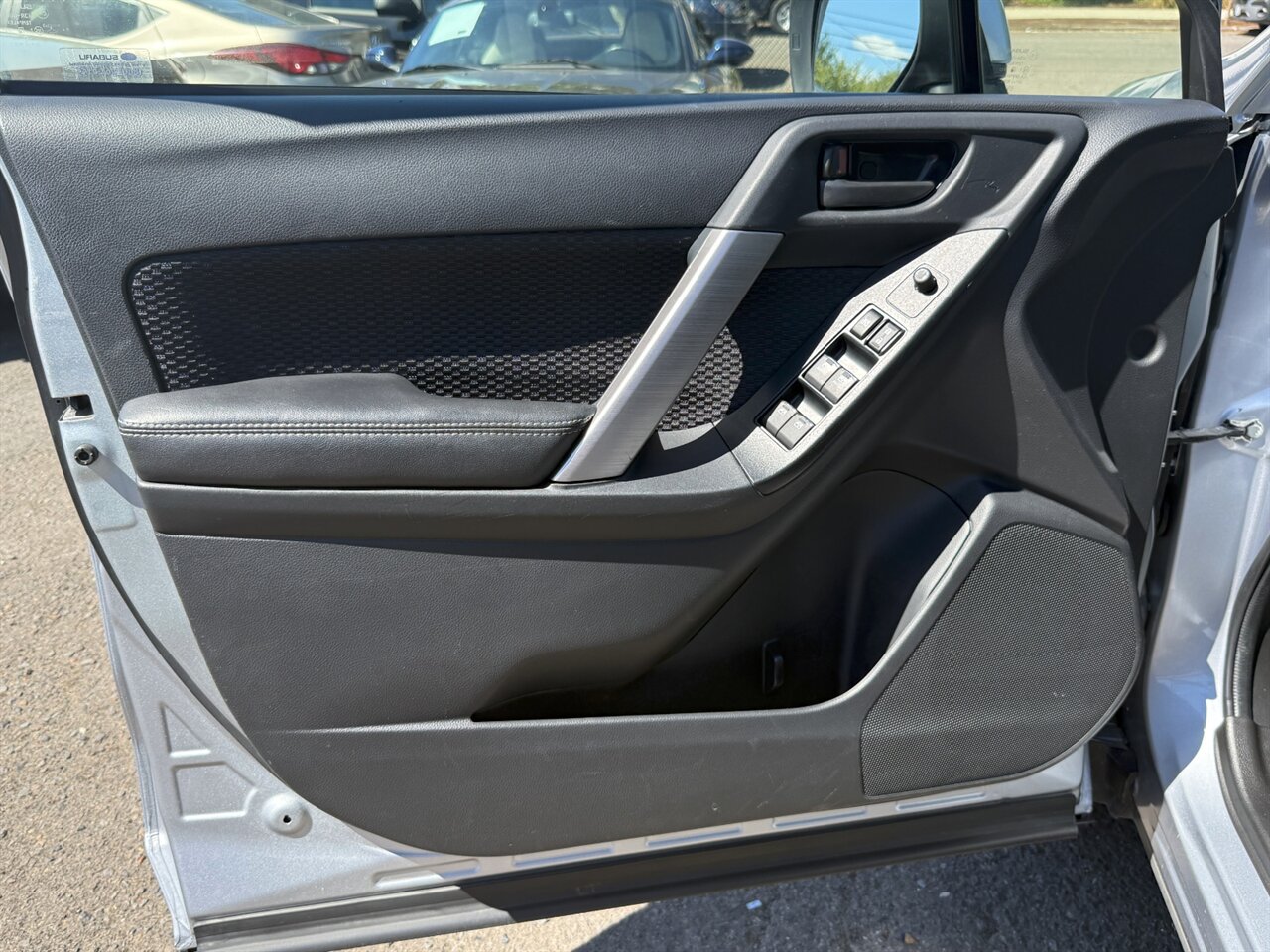 2018 Subaru Forester 2.5i Premium ADAPTIVE CRUISE - Photo 12 - Portland, OR 97211
