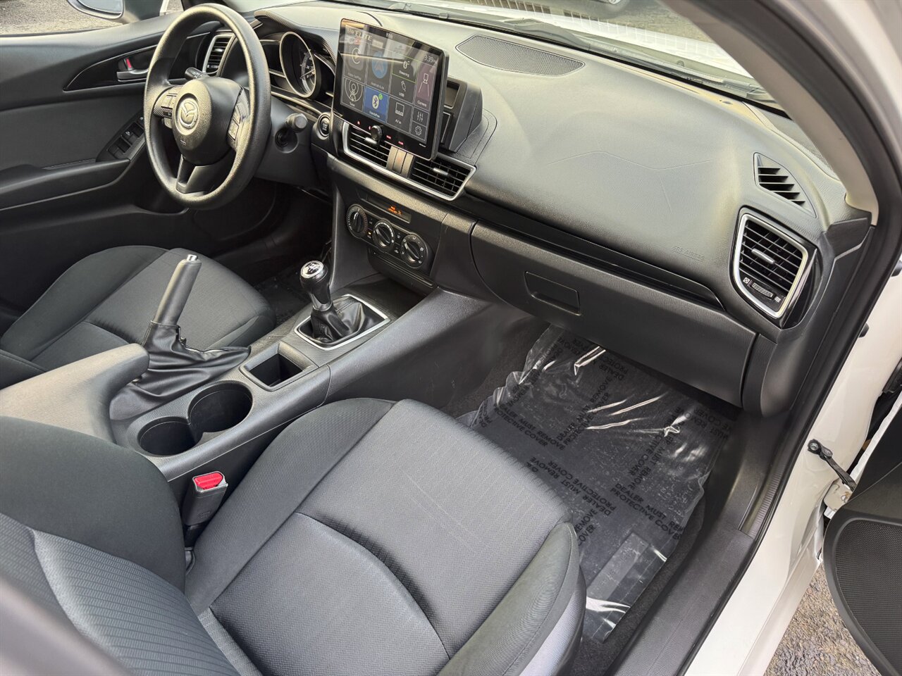 2014 Mazda Mazda3 i Sport MANUAL TRANSMISSION   - Photo 16 - Portland, OR 97211