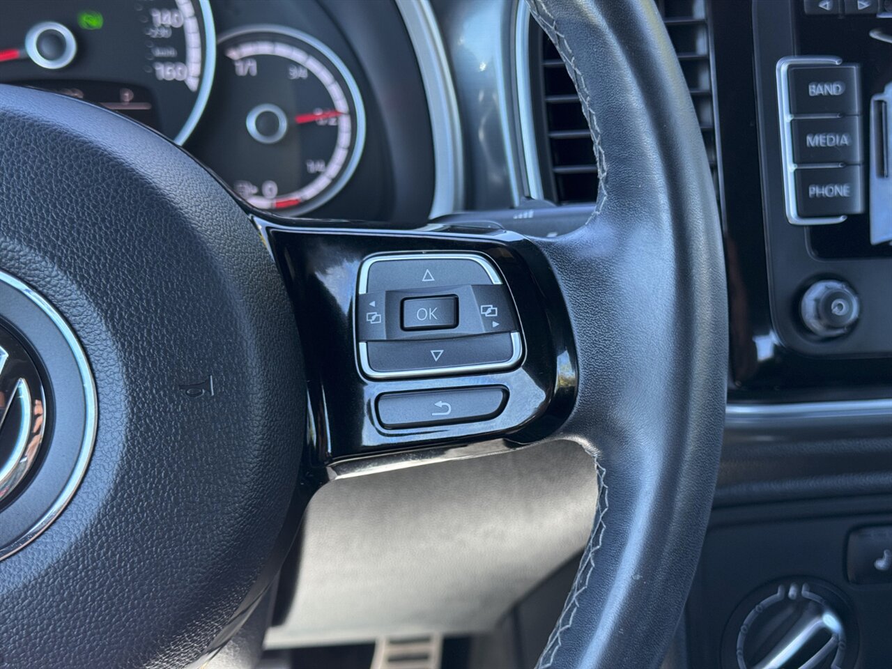 2015 Volkswagen Beetle Convertible R-Line PZEV   - Photo 20 - Portland, OR 97211