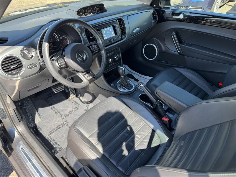 2015 Volkswagen Beetle Convertible R-Line PZEV  