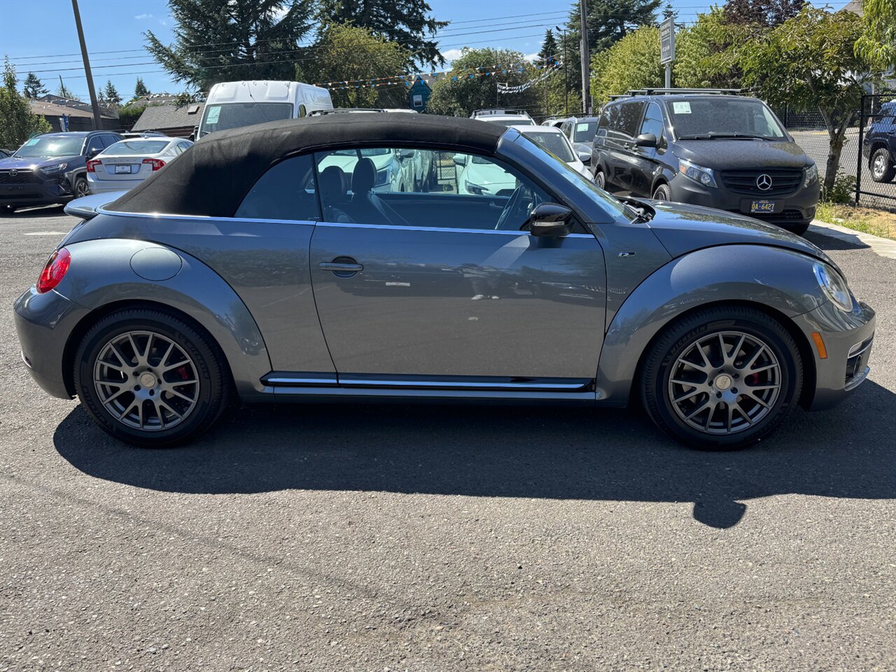 2015 Volkswagen Beetle Convertible R-Line PZEV   - Photo 7 - Portland, OR 97211