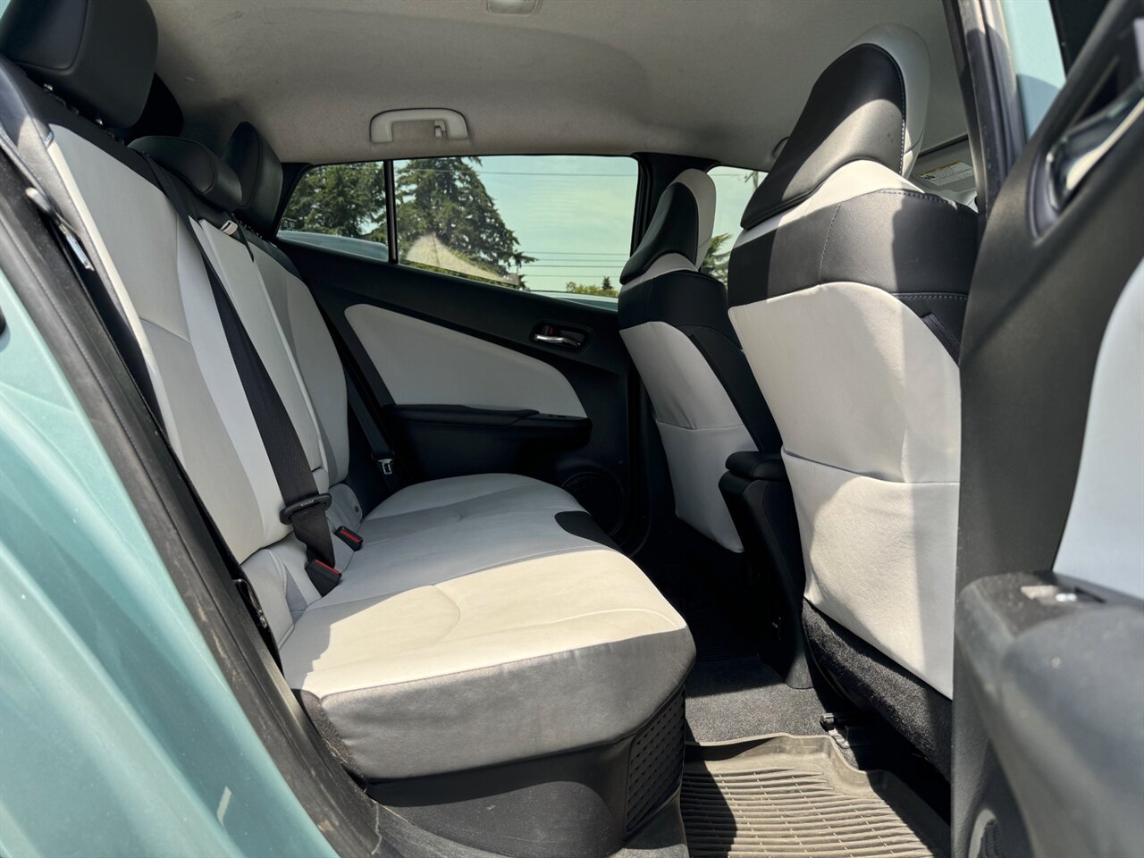 2016 Toyota Prius Three Touring ADAPTIVE CRUISE LEATHER - Photo 15 - Portland, OR 97211