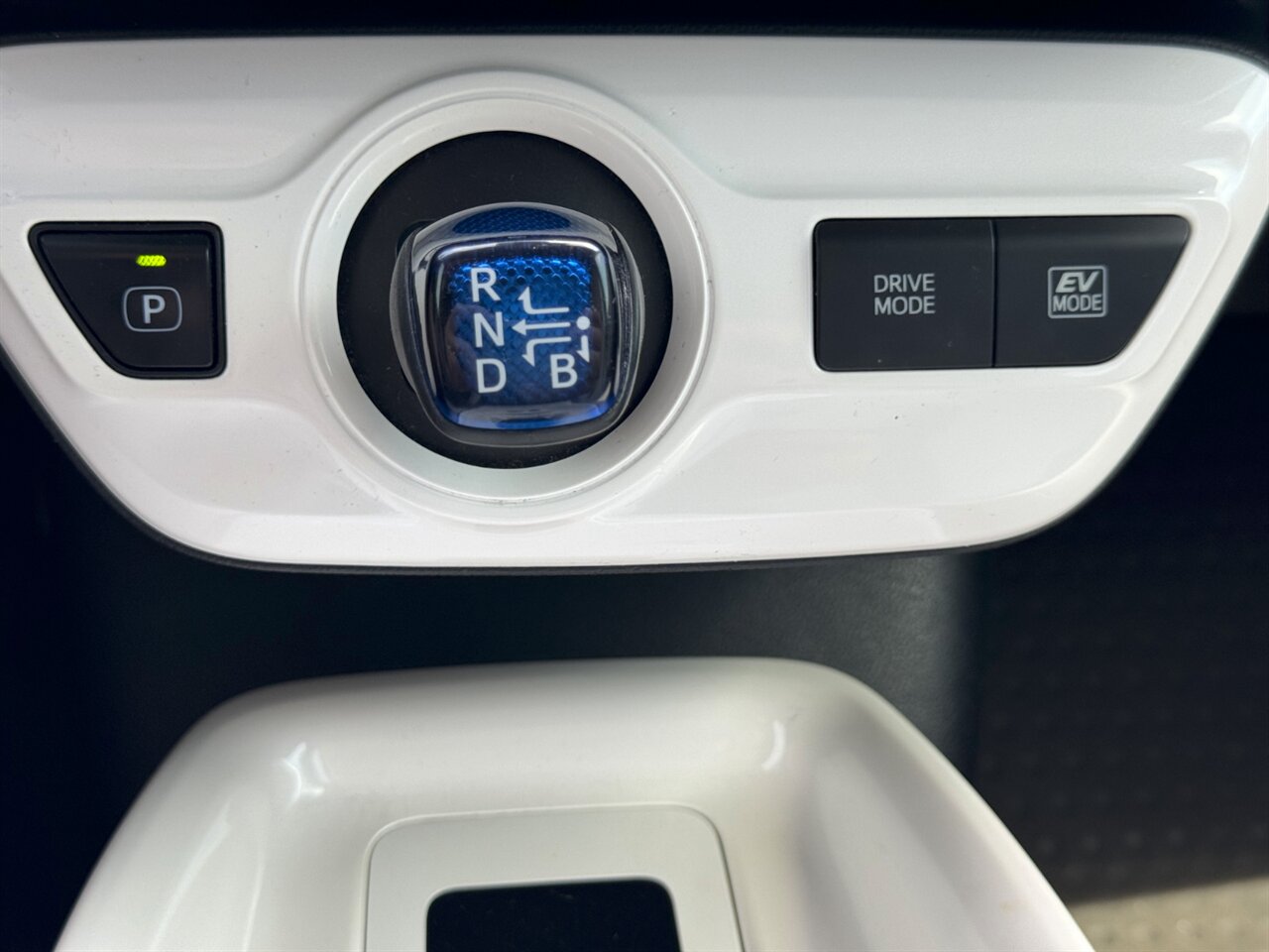 2016 Toyota Prius Three Touring ADAPTIVE CRUISE LEATHER - Photo 24 - Portland, OR 97211