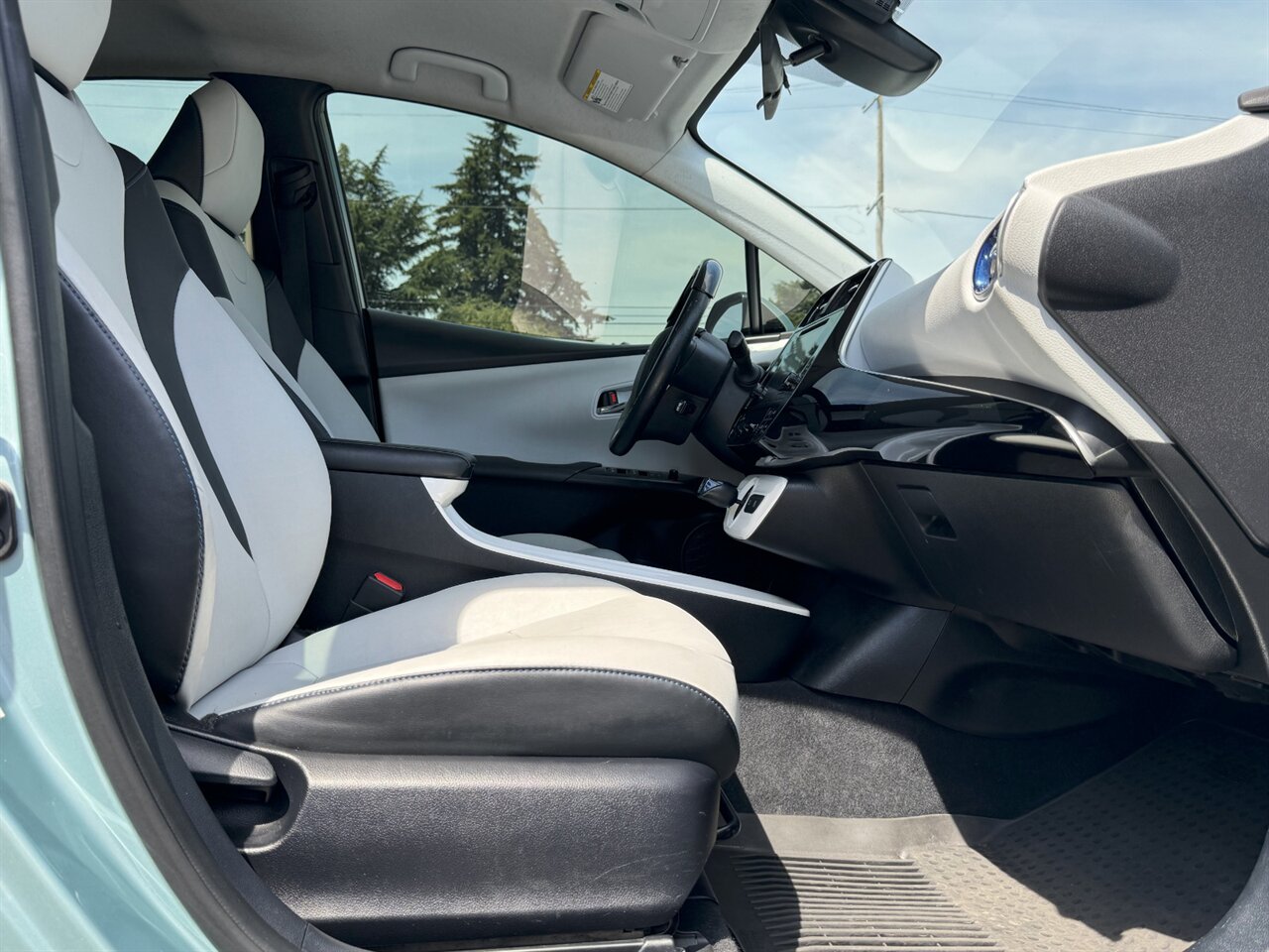 2016 Toyota Prius Three Touring ADAPTIVE CRUISE LEATHER - Photo 16 - Portland, OR 97211