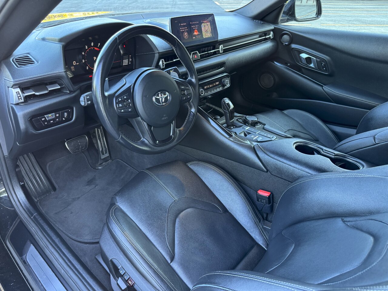 2022 Toyota GR Supra 3.0 Premium - Photo 2 - Portland, OR 97211