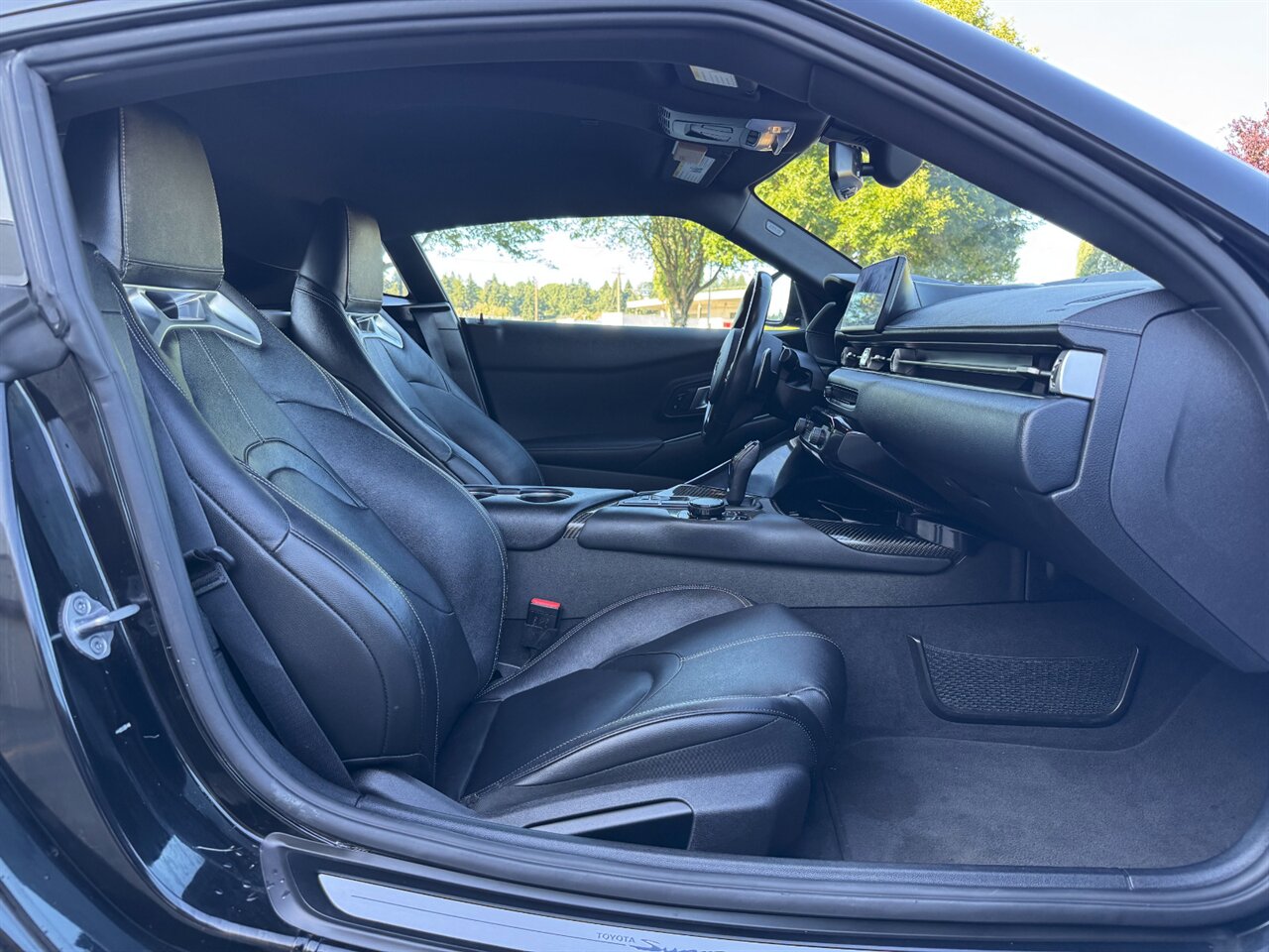 2022 Toyota GR Supra 3.0 Premium - Photo 15 - Portland, OR 97211